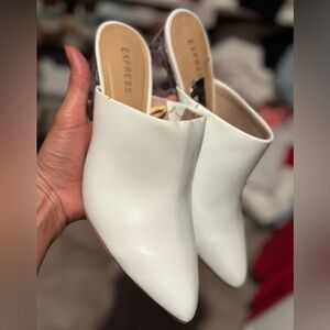 🌺🌺 Express shoes 🌺🌺